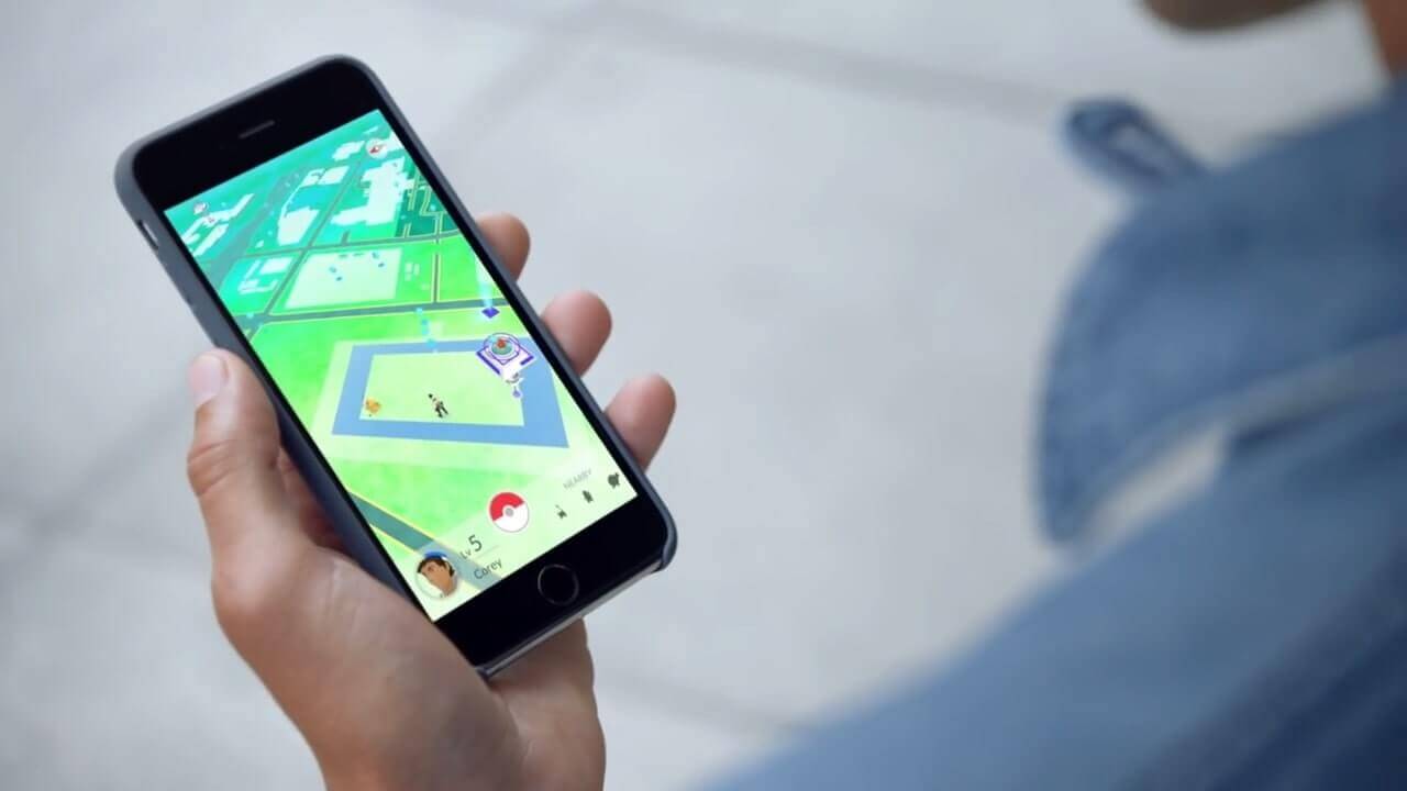 歩くことなくポケモンGoをハックまたはプレイする方法